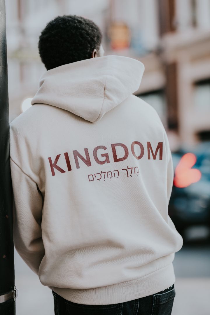 KINGDOM CREAM SWEATER
